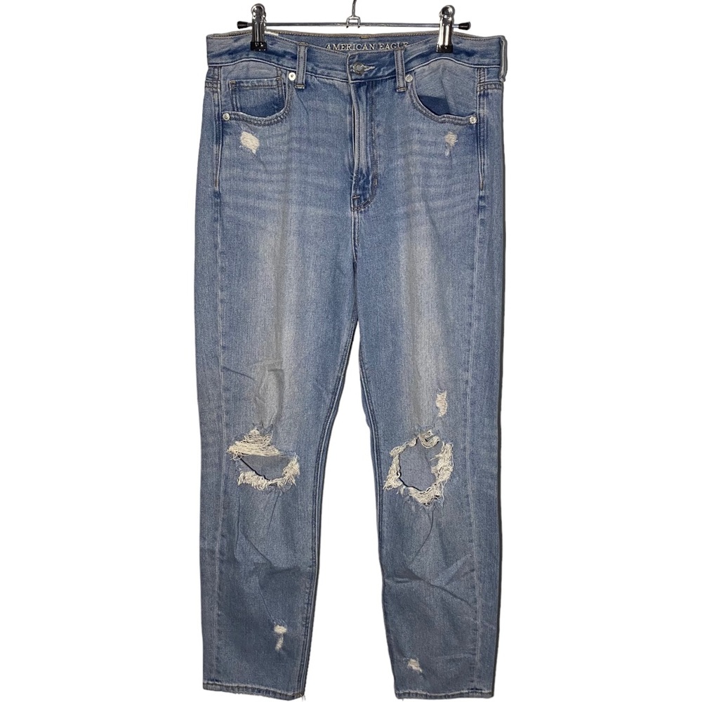American Eagle AEO Womens Size 8 High Rise Mom Jeans Distressed Light Wash